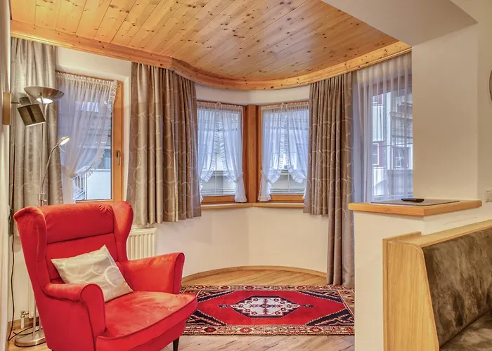 アパート Alpenrose トゥクス